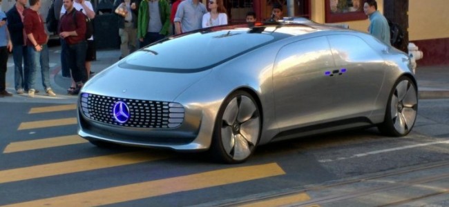Mercedes bez vozača na ulicama San Francisca (FOTO)