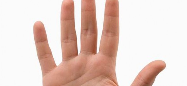 Primijetite “onog pravog” po njegovim rukama