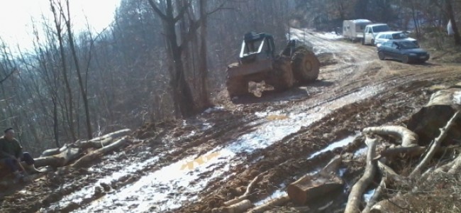 PRNJAVOR – selo Prosjek: Nakon blokade počela sanacija puta