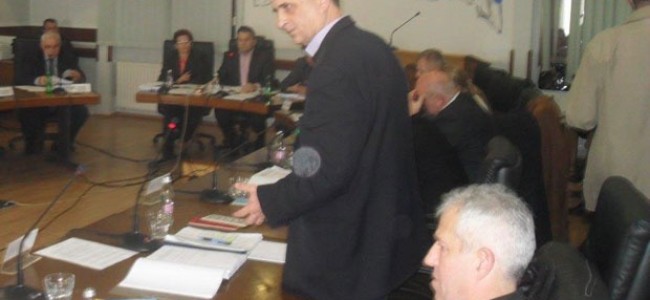 INCIDENT/ Šikanić: Načelnik prijetio da će da mi polomi kosti – Gatarić: negira optužbe, postoje snimci